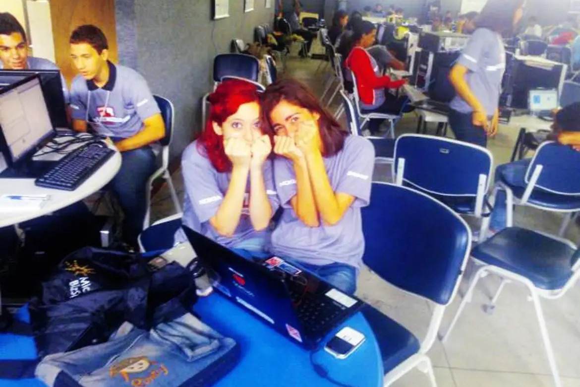 Photo of Sayonara Bittencourt as a 17-year old with her friend Sam during a game jam